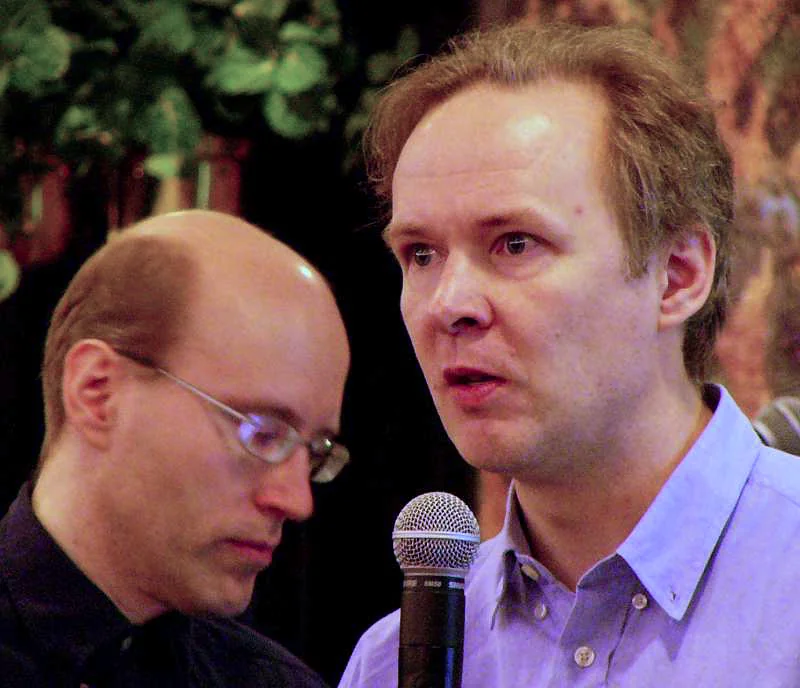 David Axmark e Michael 'Monty' Widenius, i due fondatori di MySQL AB, ritratti insieme nel 2003.